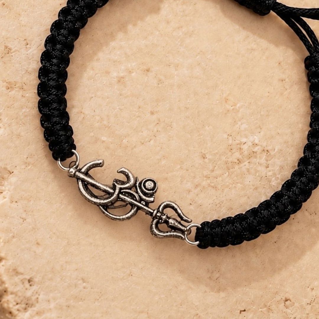 Trishul Mahadev Thread Bracelet