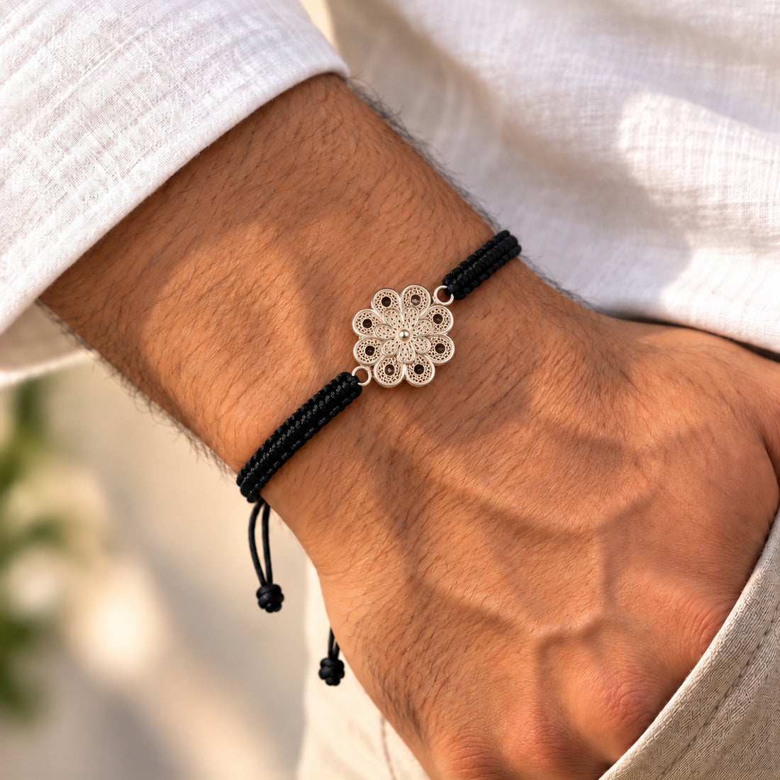 Pushp Mandala Tarakashi Bracelet