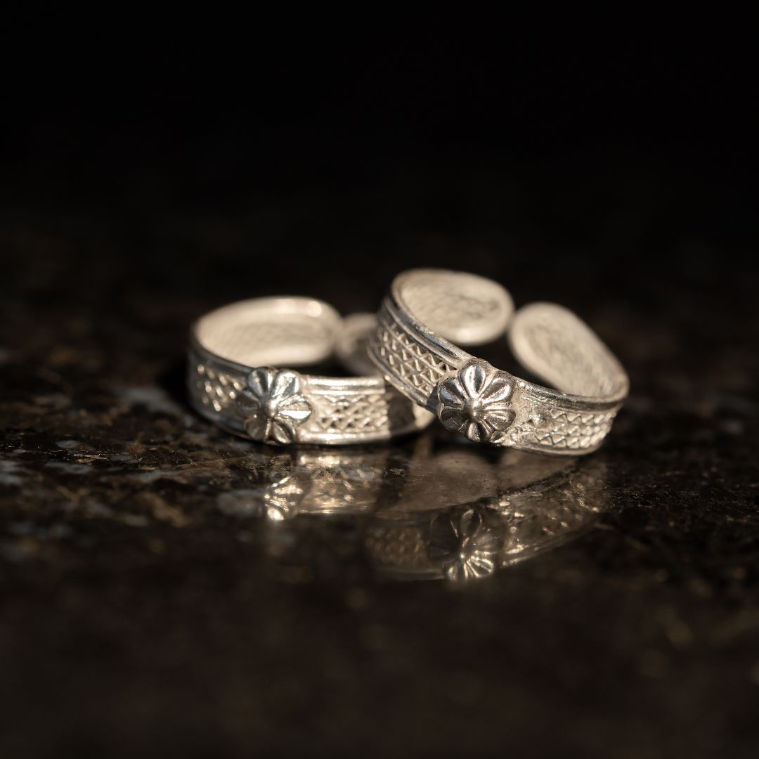 Tarakashi 925 sterling silver bichiya toe ring India