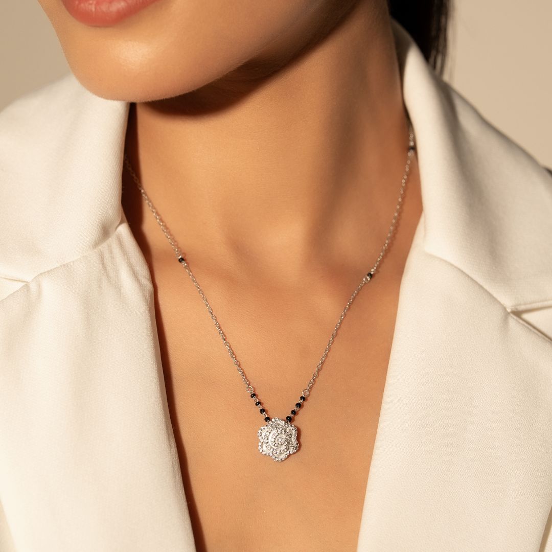 Paisley Glow Mangalsutra