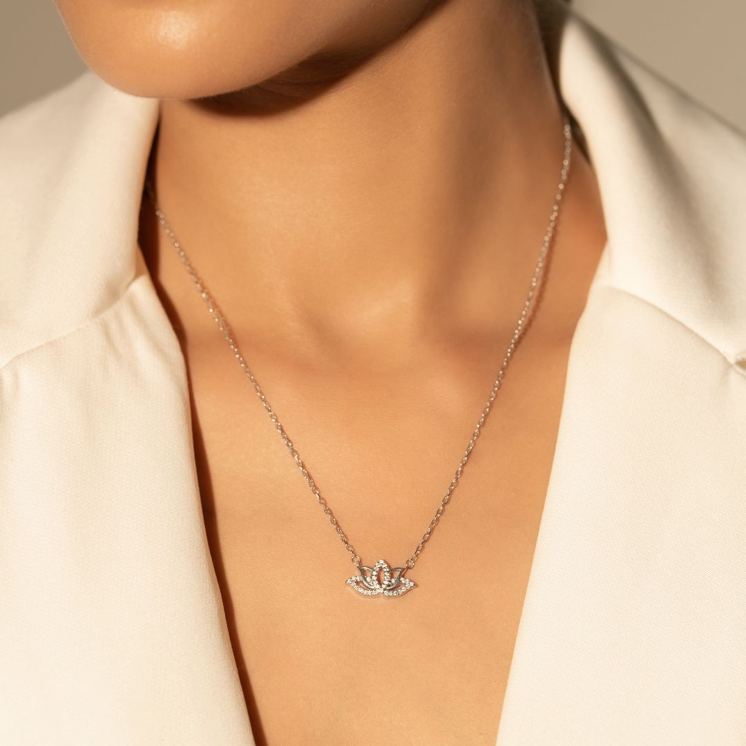 Lotus Line Pendant With Chain