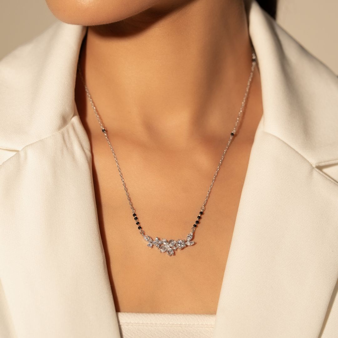 Patra Pushp Mangalsutra