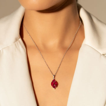 Rose Glow Pendant With Chain