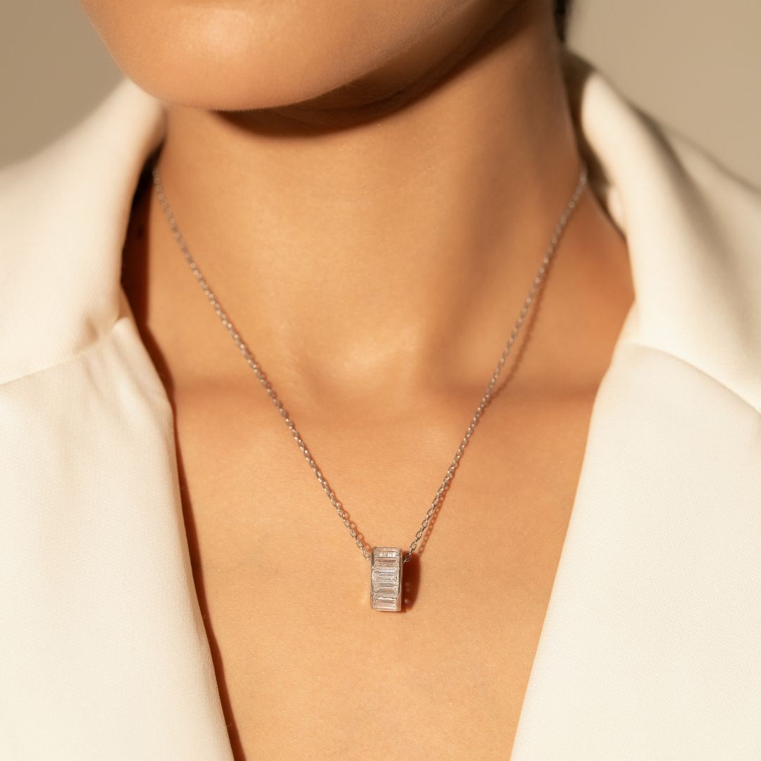Ring Core Pendant With Chain