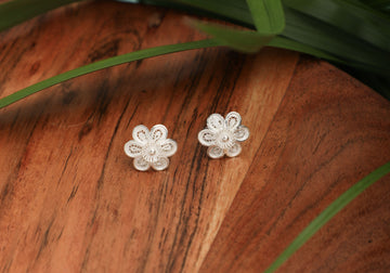 Harini Silver Filigree Earrings