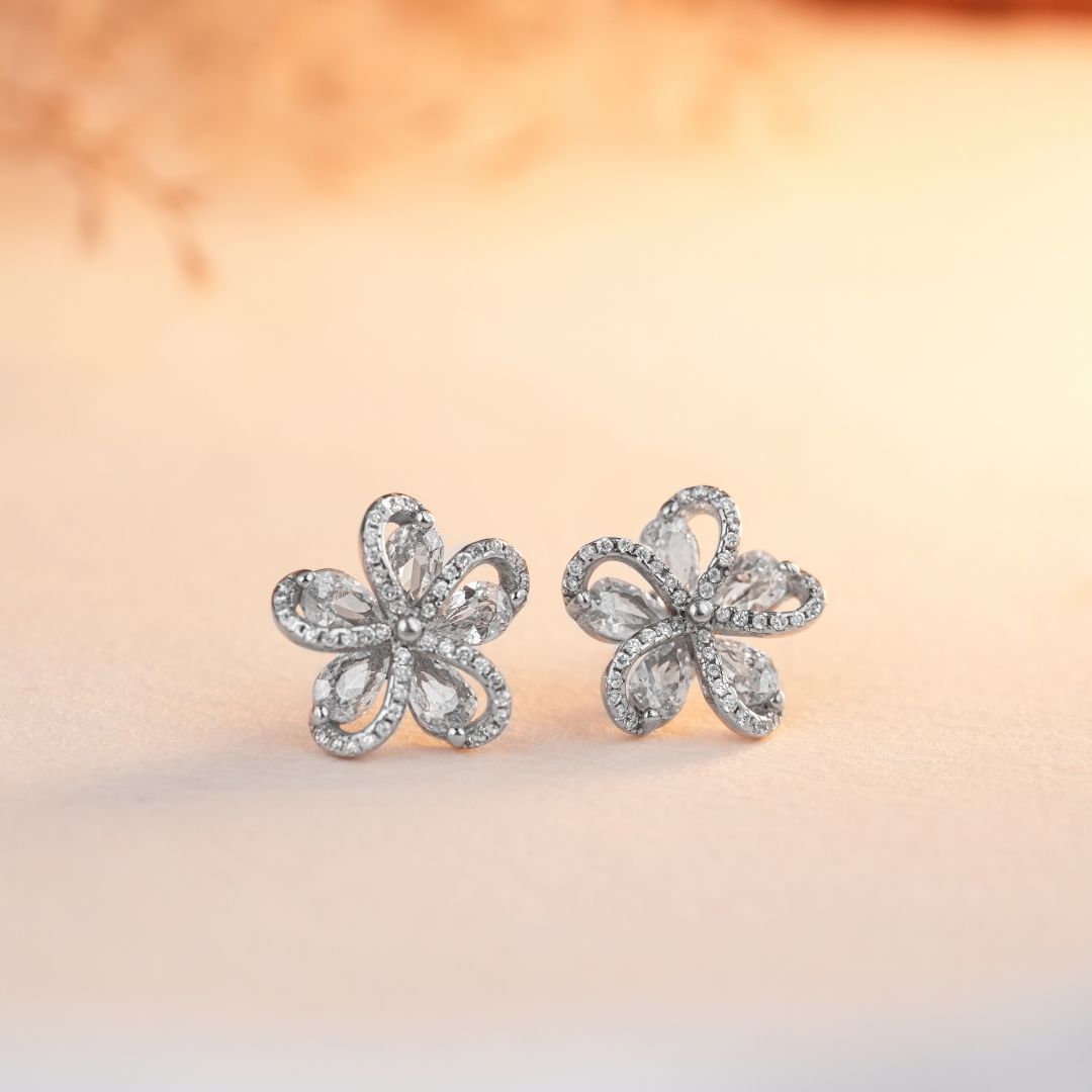 925 silver stud earrings for women India