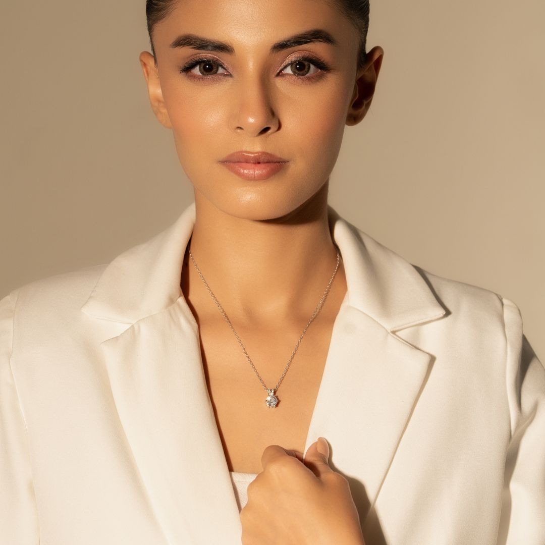 Seraphine Solitaire Pendant With Chain