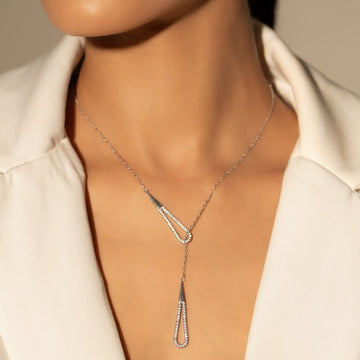 Elvya Crystal Flow Silver Pendant With Chain