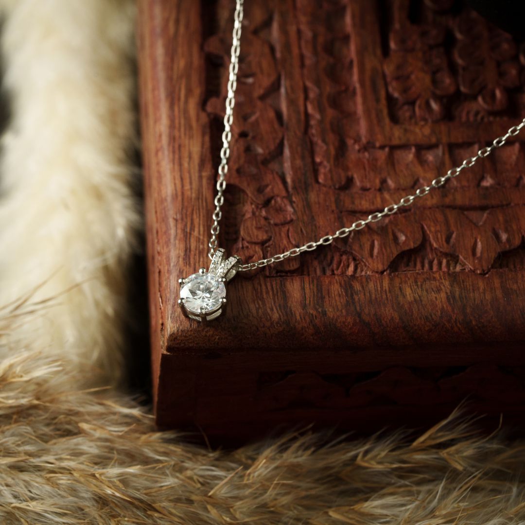 Seraphine Solitaire Pendant With Chain