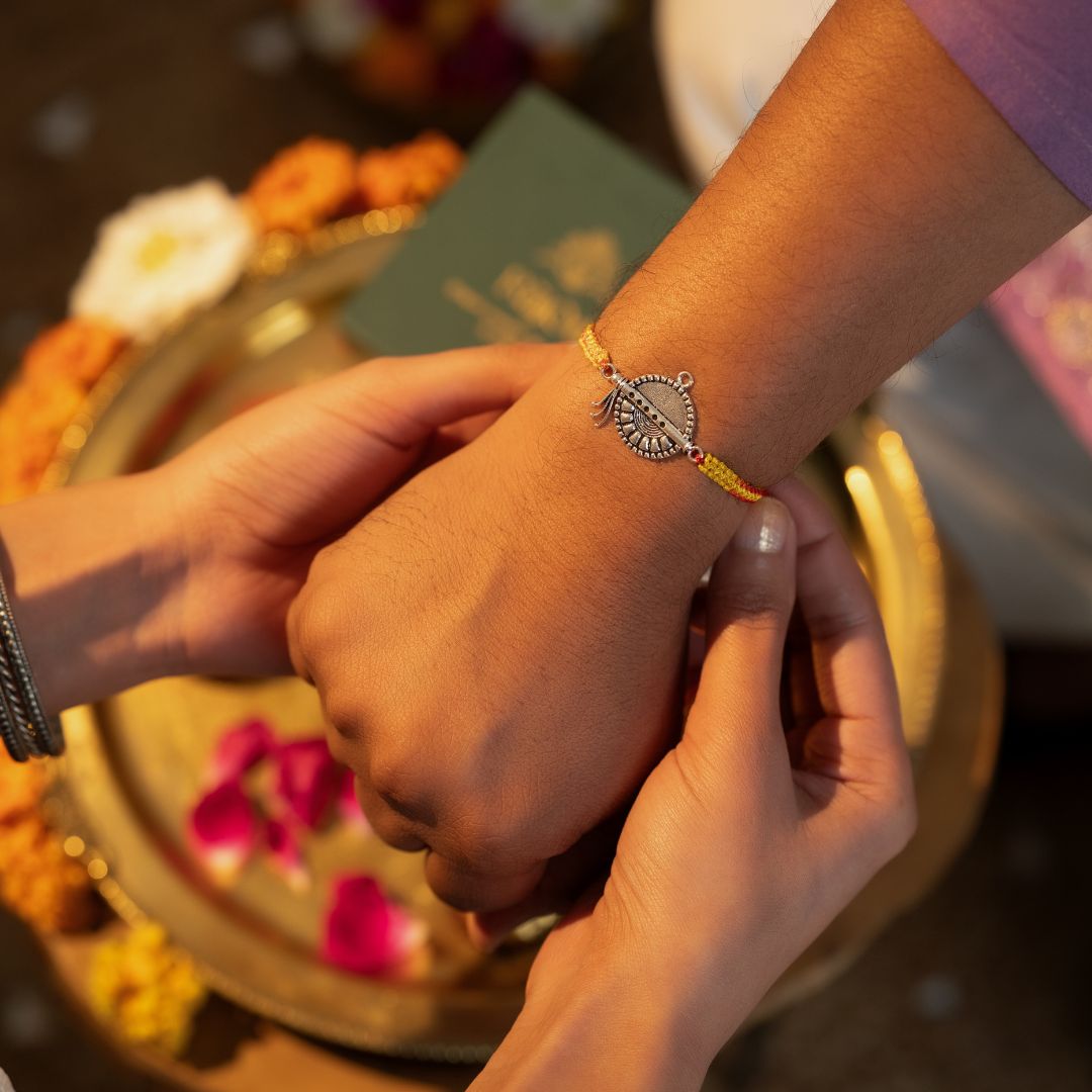 Divine Veena Rakhi