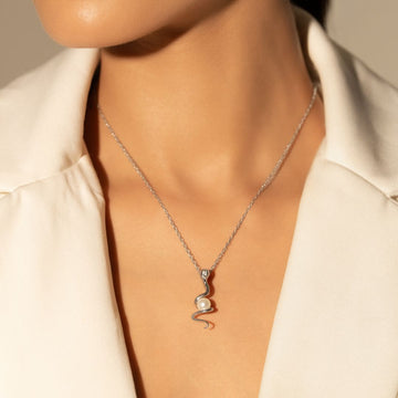 Pearl Flow Pendant With Chain