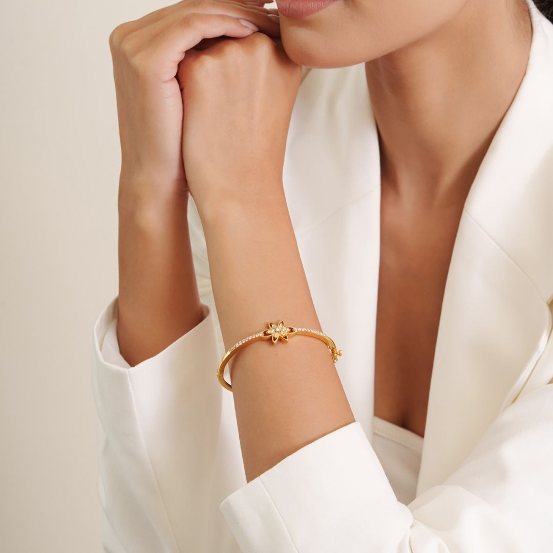 Star Blossom Gold Bracelet