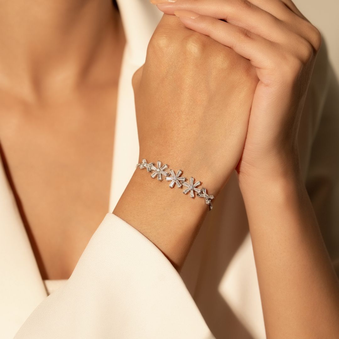 Crystal Daisy Silver Chain Bracelet