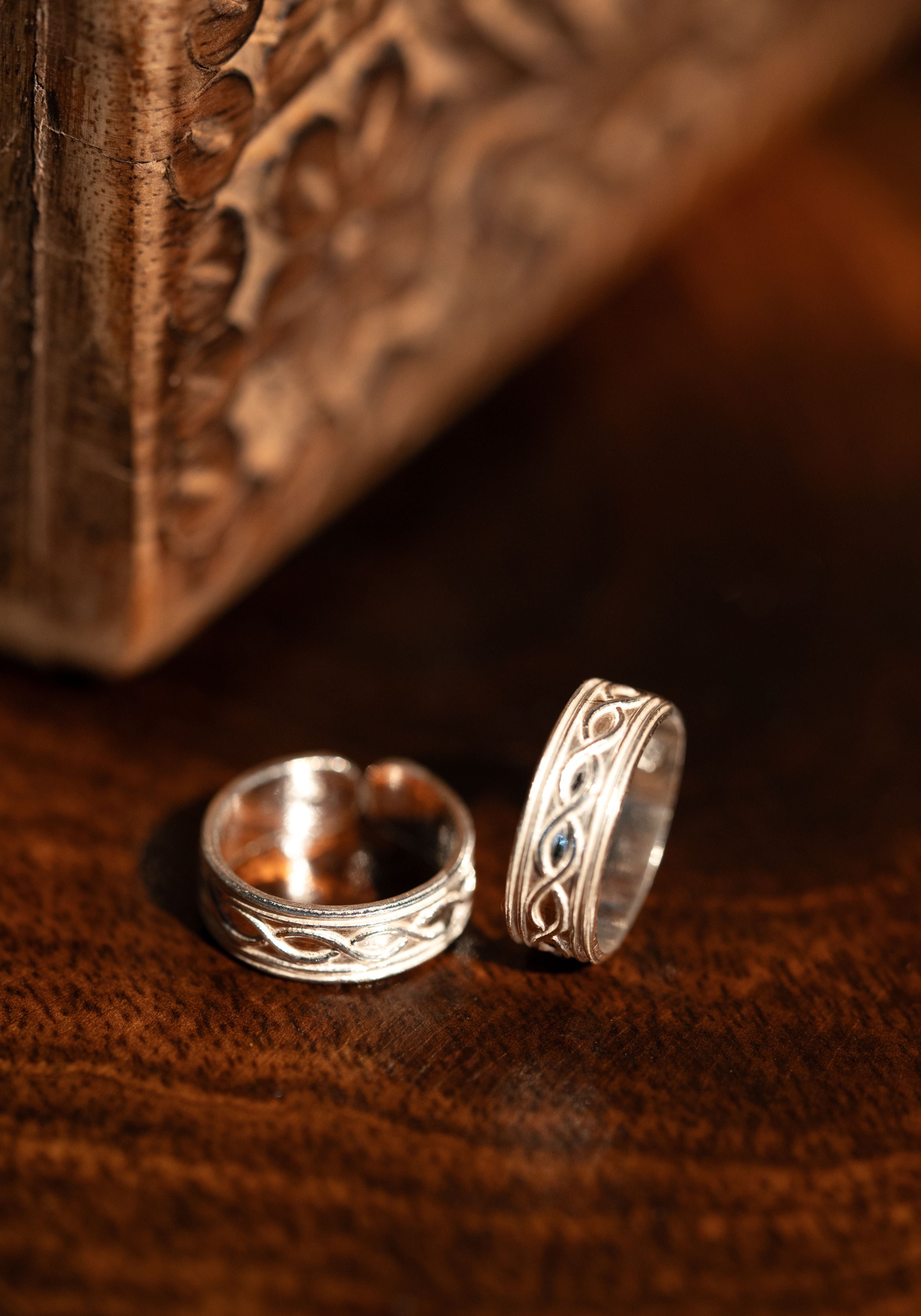 Loop Contemporary Ring Design Toe Ring