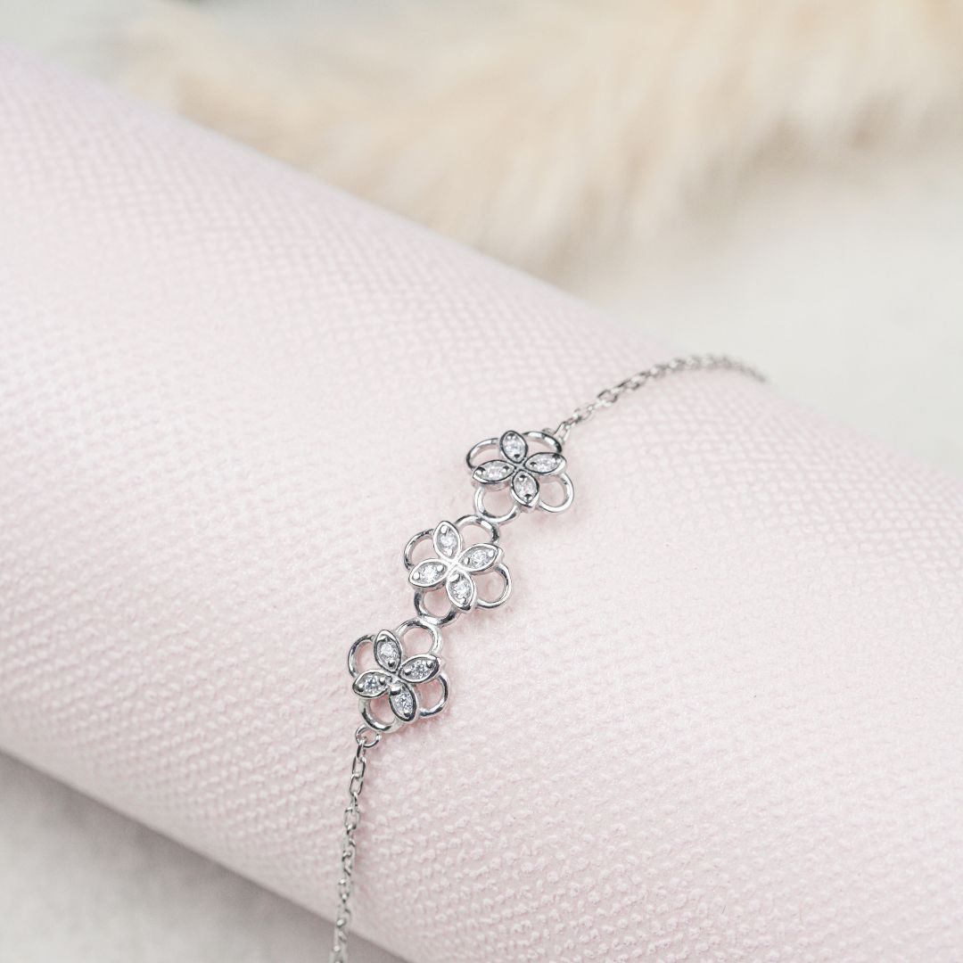 lightweight 925 silver pendant with chain women India