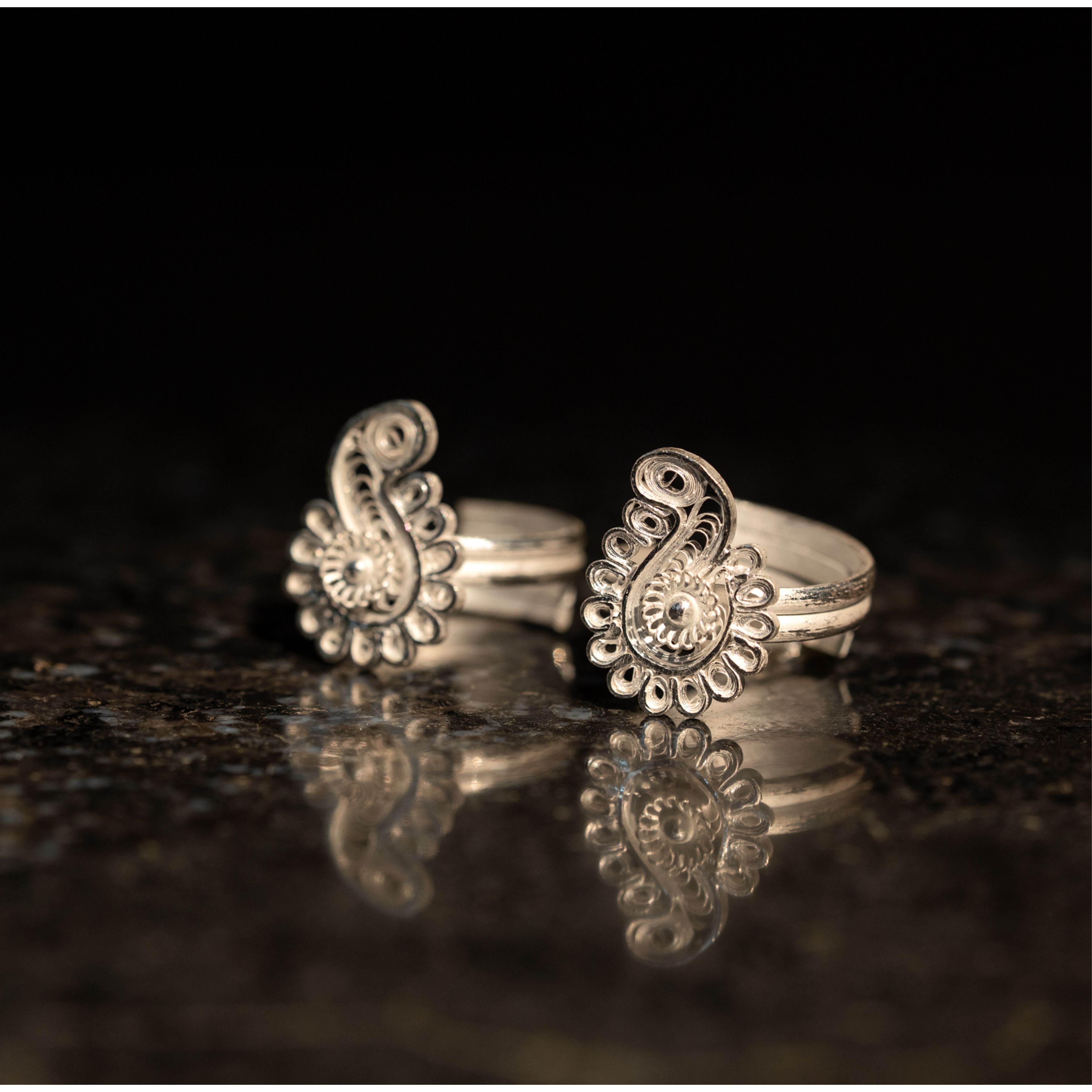 handmade Tarakashi filigree sterling silver toe ring India