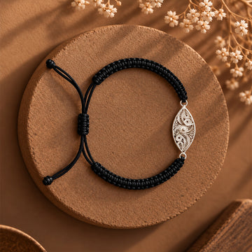 Nayan Silver Tarakashi Bracelet
