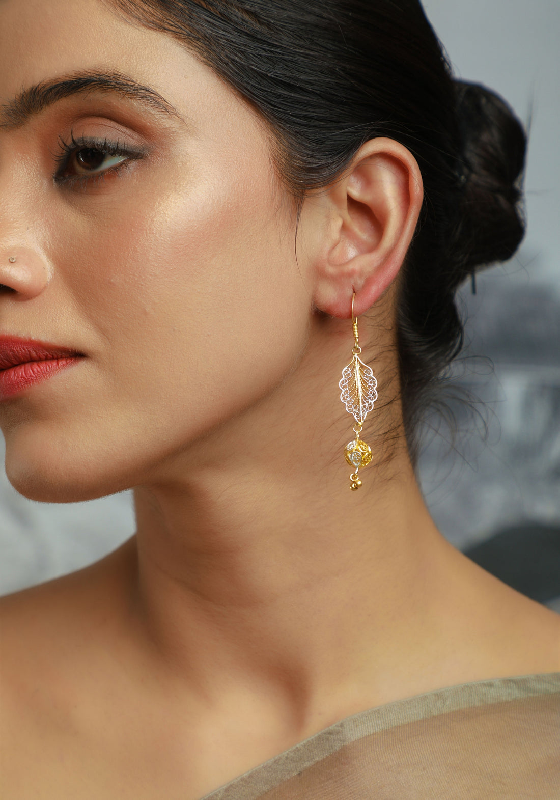Patralekha Silver Filigree Dual Tone Earrings
