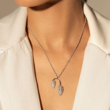 Leaf Drop Pendant With Chain