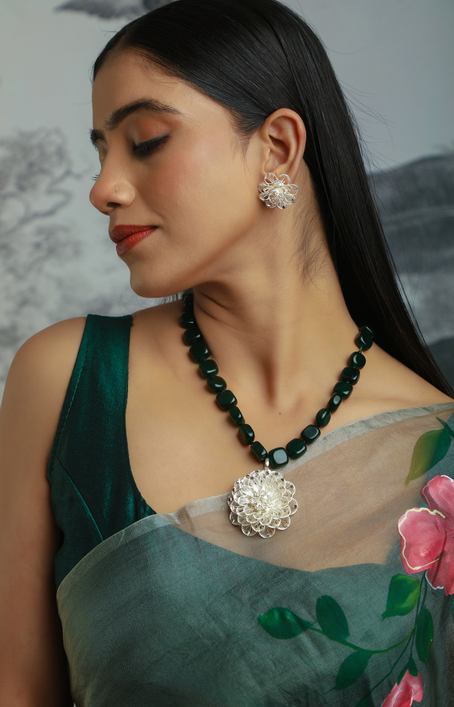 Bold Filigree Dark Green Beads Pendant Set