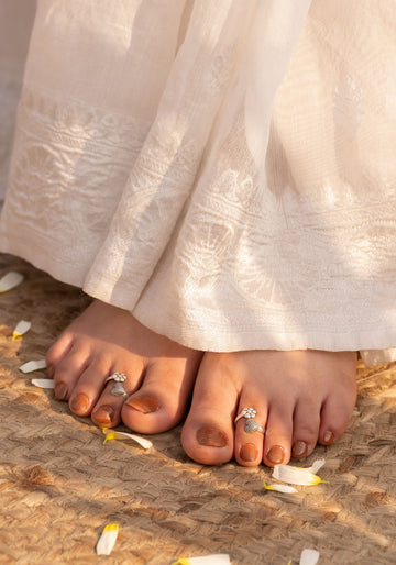 Hrudaya Pushpa Silver Toe Ring