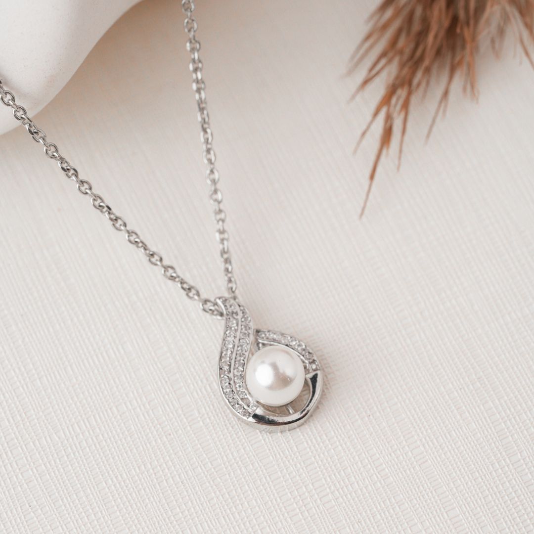 handcrafted 925 silver pendant with chain India