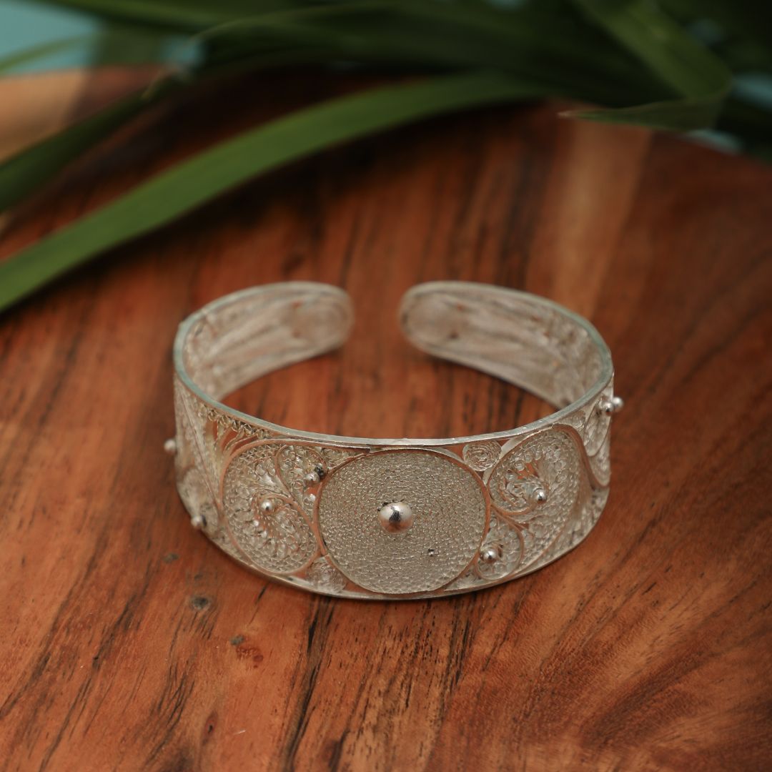 traditional Tarakashi filigree silver kada India