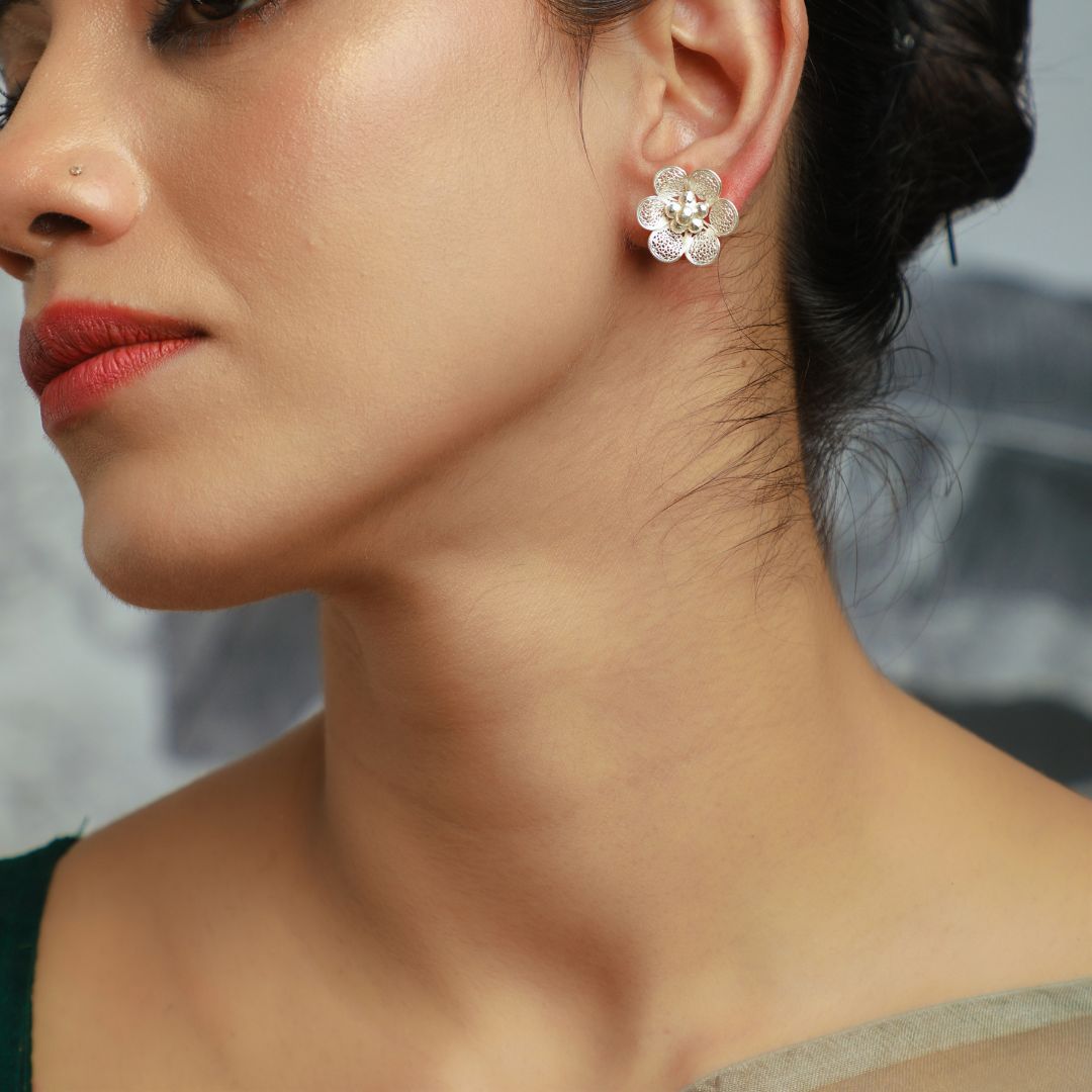 handcrafted Tarakashi filigree 925 silver earrings Odisha India