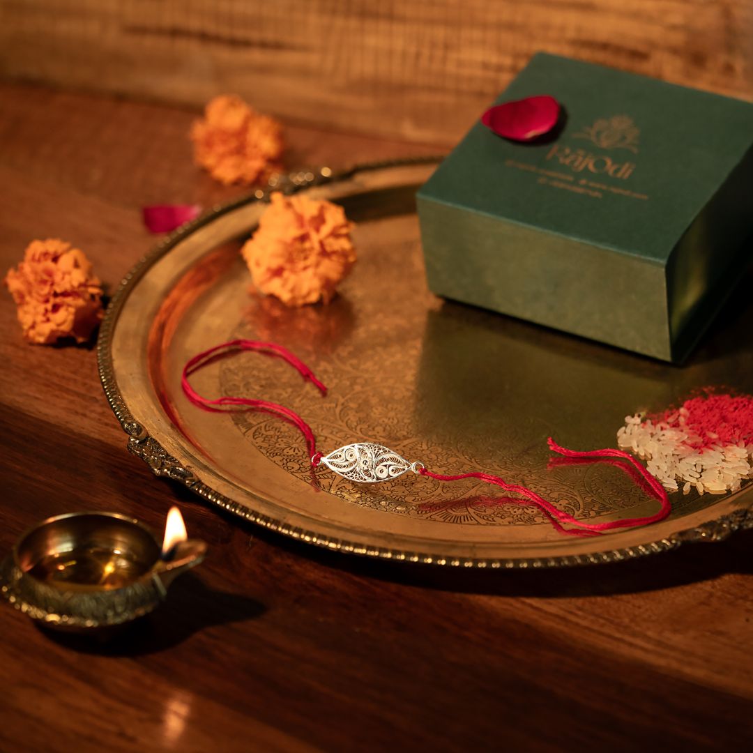 Tarakashi Nayan Rakhi