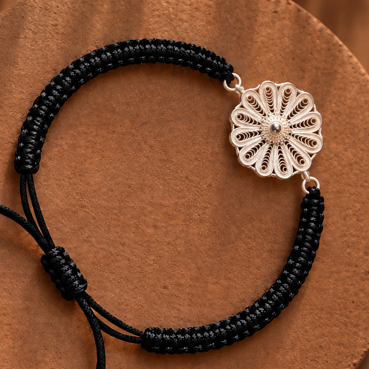 Komal Pushp Tarakashi Bracelet