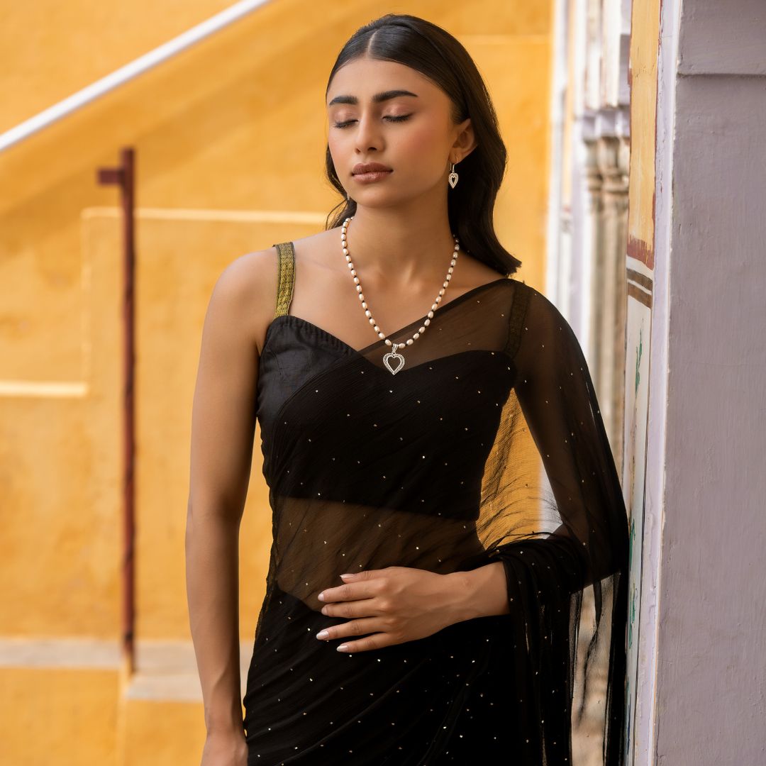traditional Tarakashi filigree silver pendant necklace India