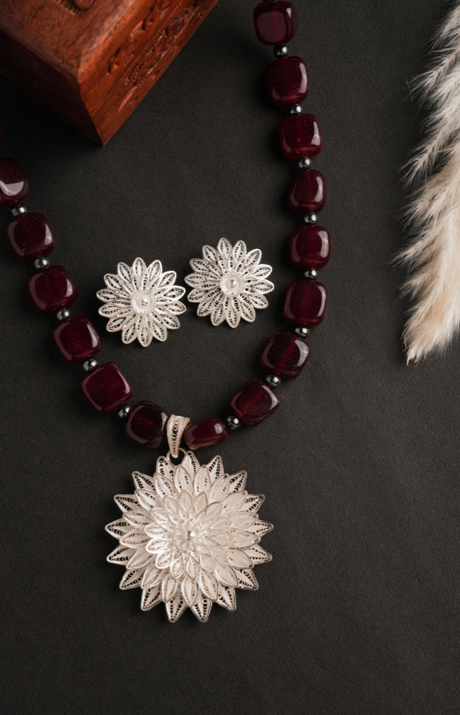 Sunflower Shaped Pendant set