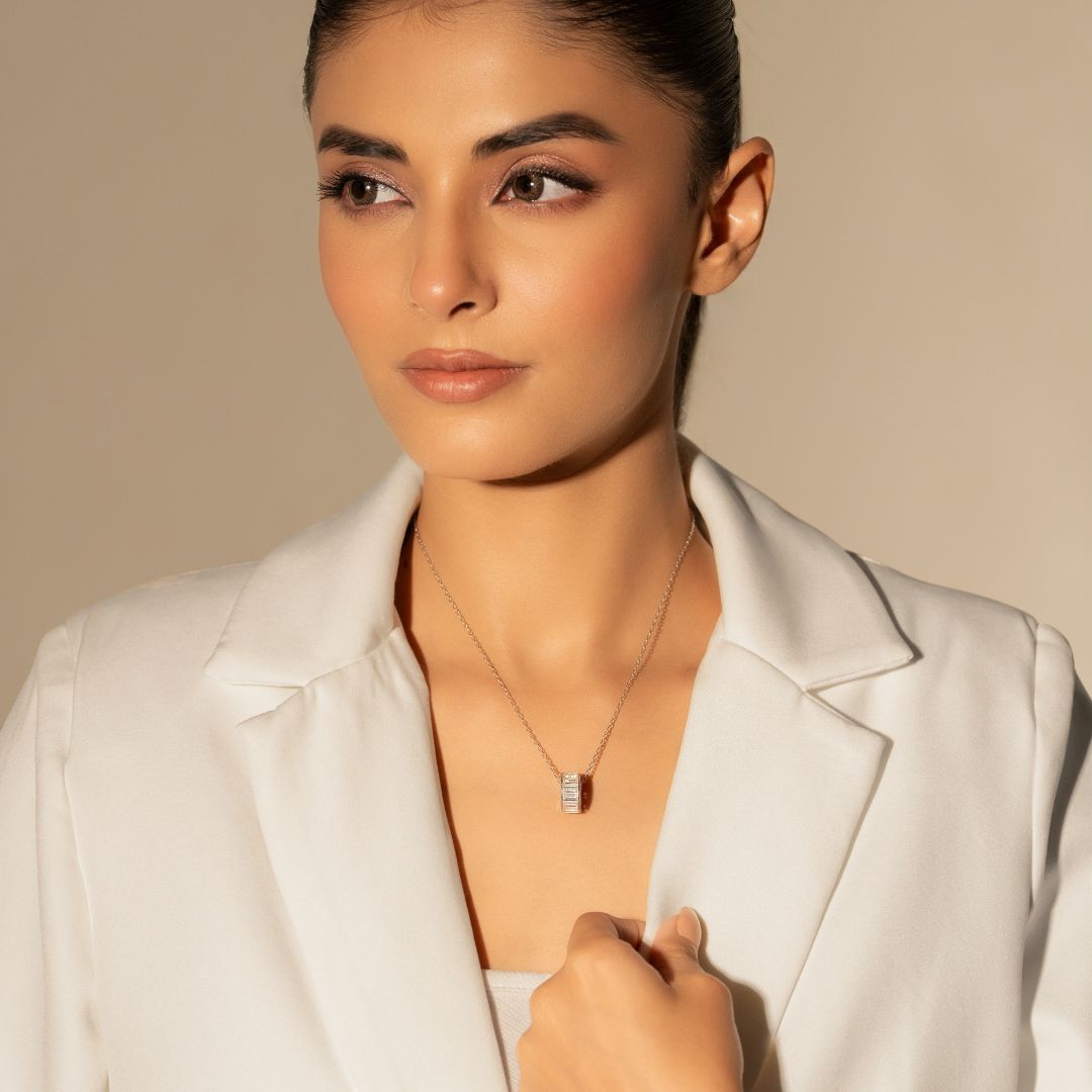Ring Core Pendant With Chain
