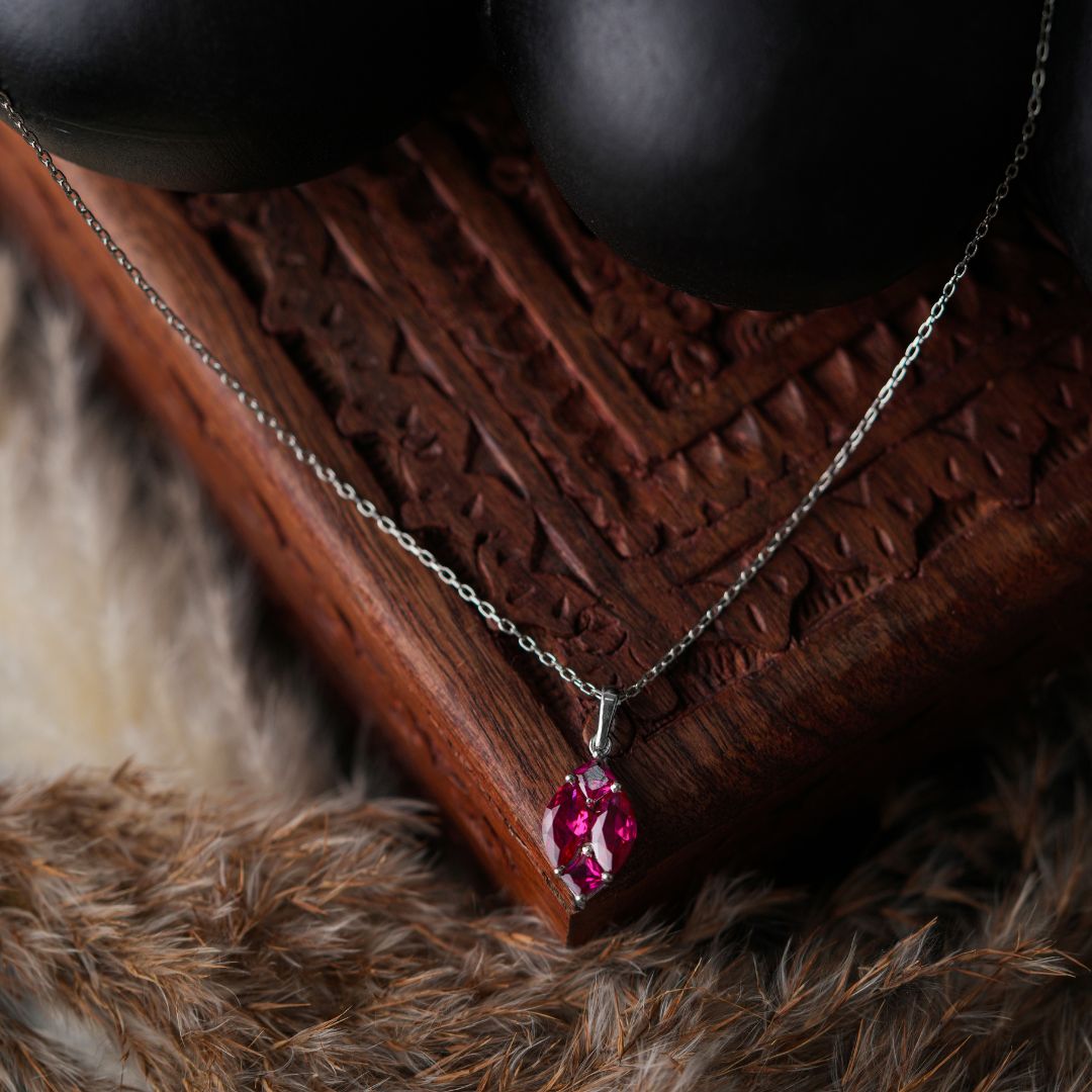 925 sterling silver pendant with chain for women India