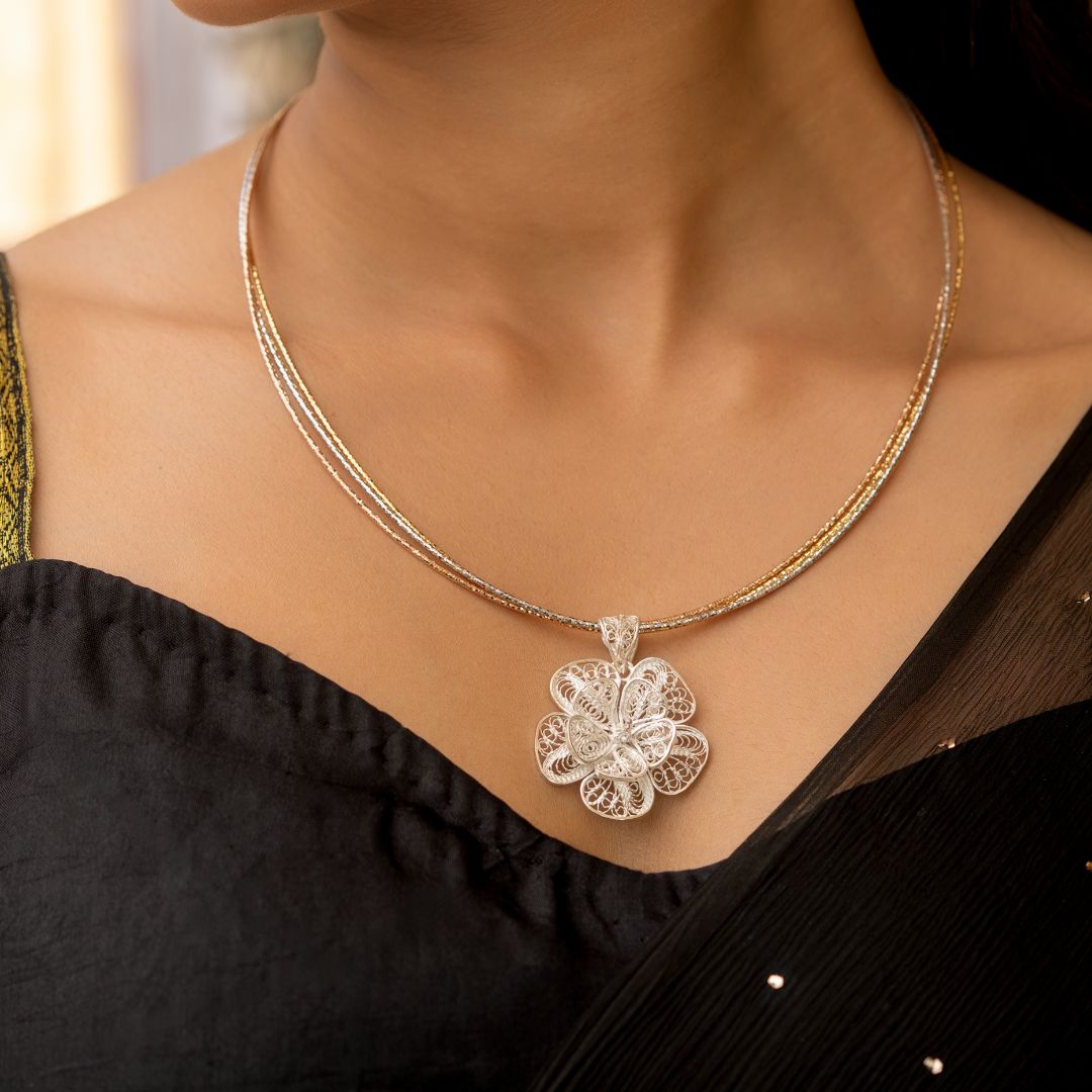 traditional Tarakashi filigree silver pendant necklace India