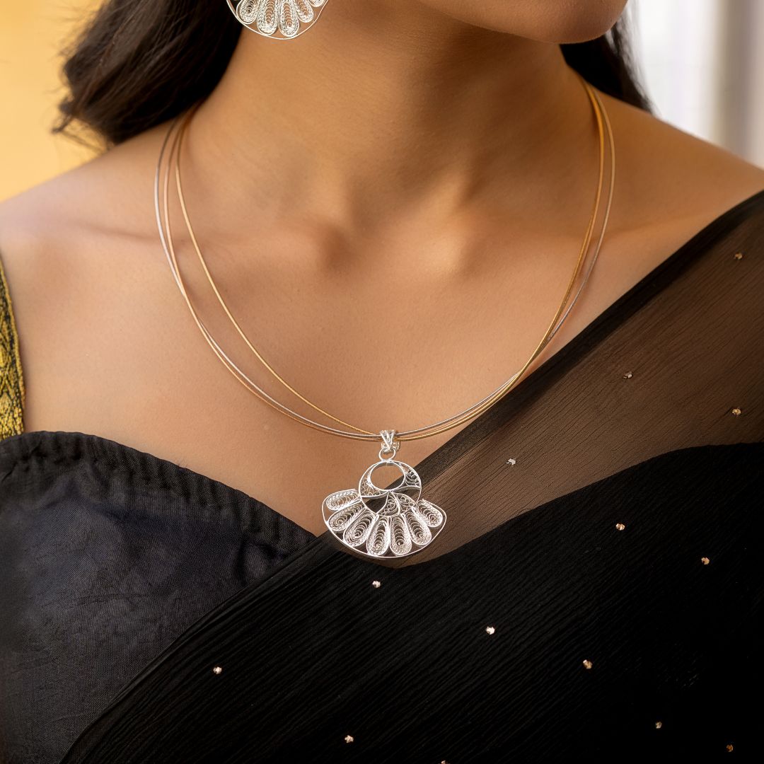 artisan Tarakashi silver necklace 925 Cuttack Odisha