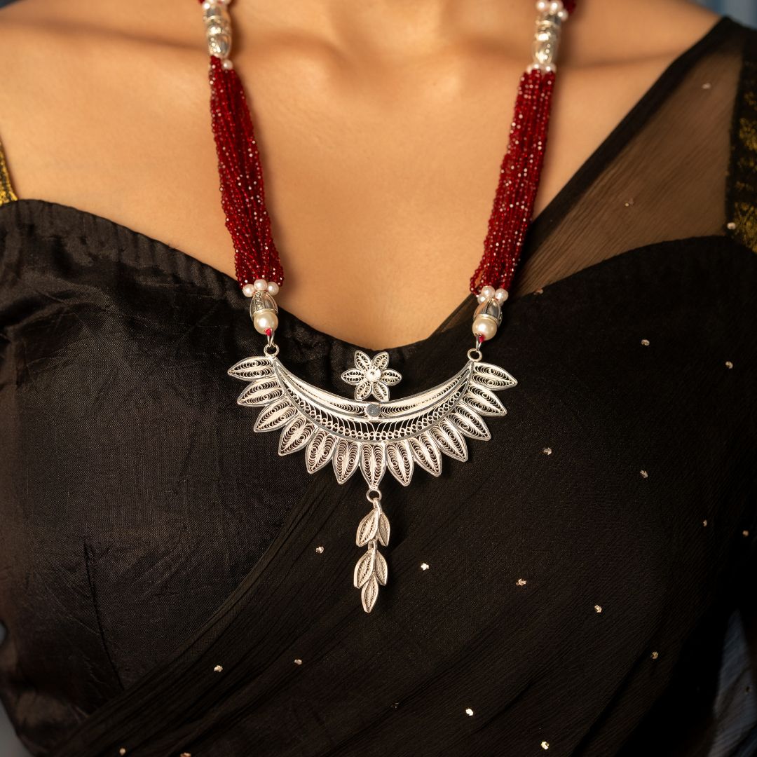 handmade Tarakashi filigree sterling silver necklace India