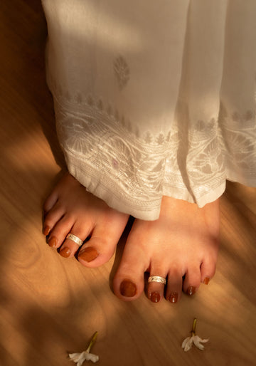 Loop Contemporary Ring Design Toe Ring