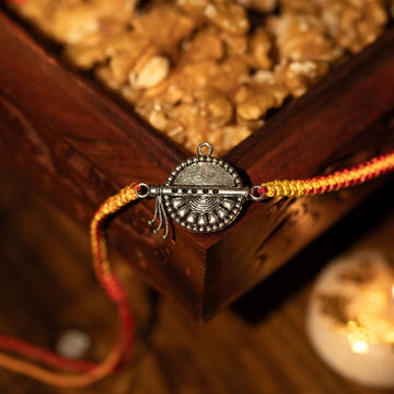 Divine Veena Rakhi