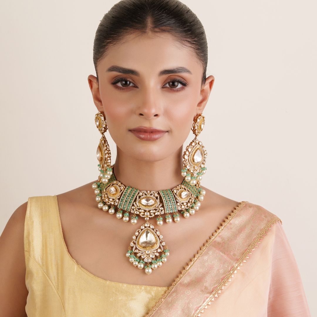 Rajsi Emerald Kundan Necklace Set with Earrings