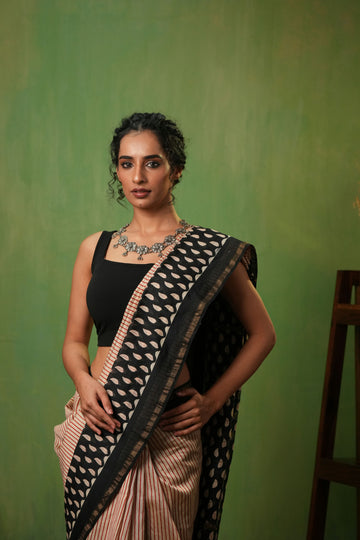 Rustic Floral Oxidized Necklace