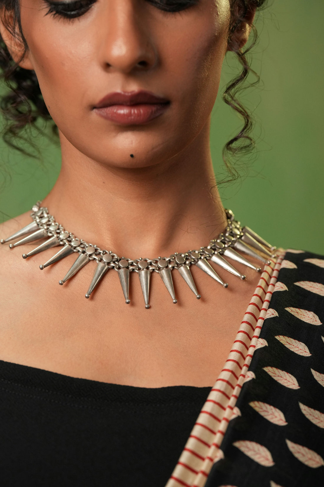 Rustic Loop Oxidized Necklace