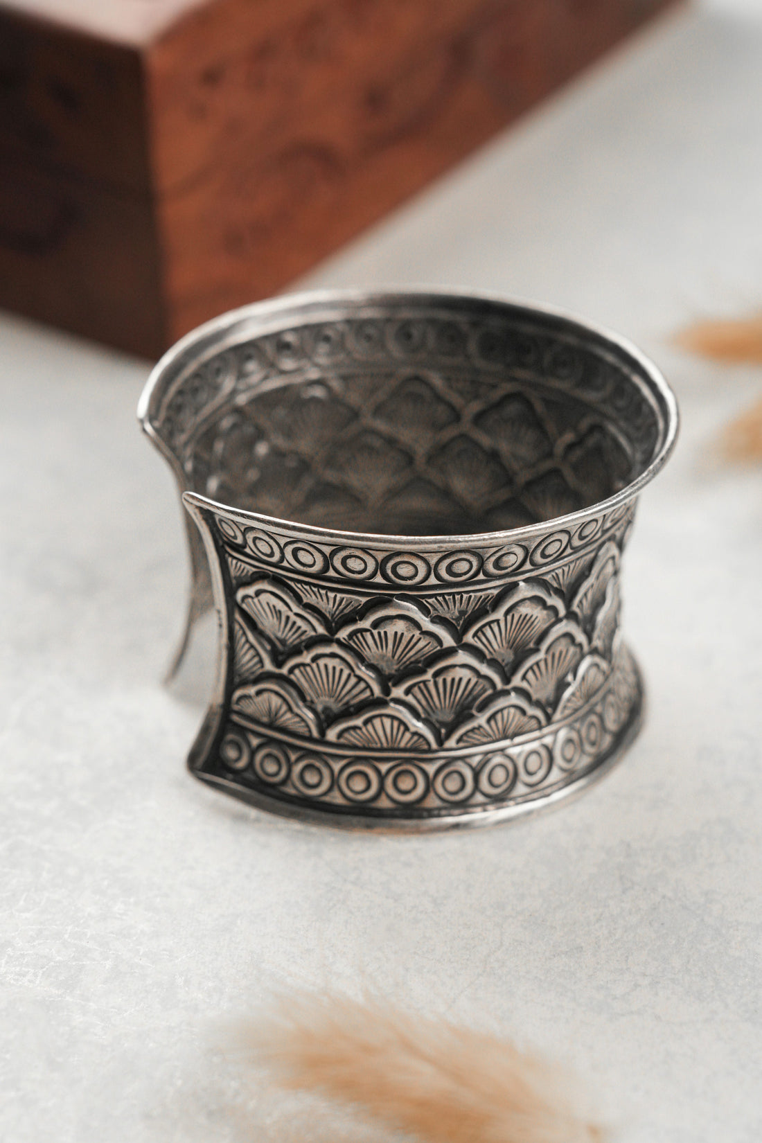 Timeless Fan Motif Cuff