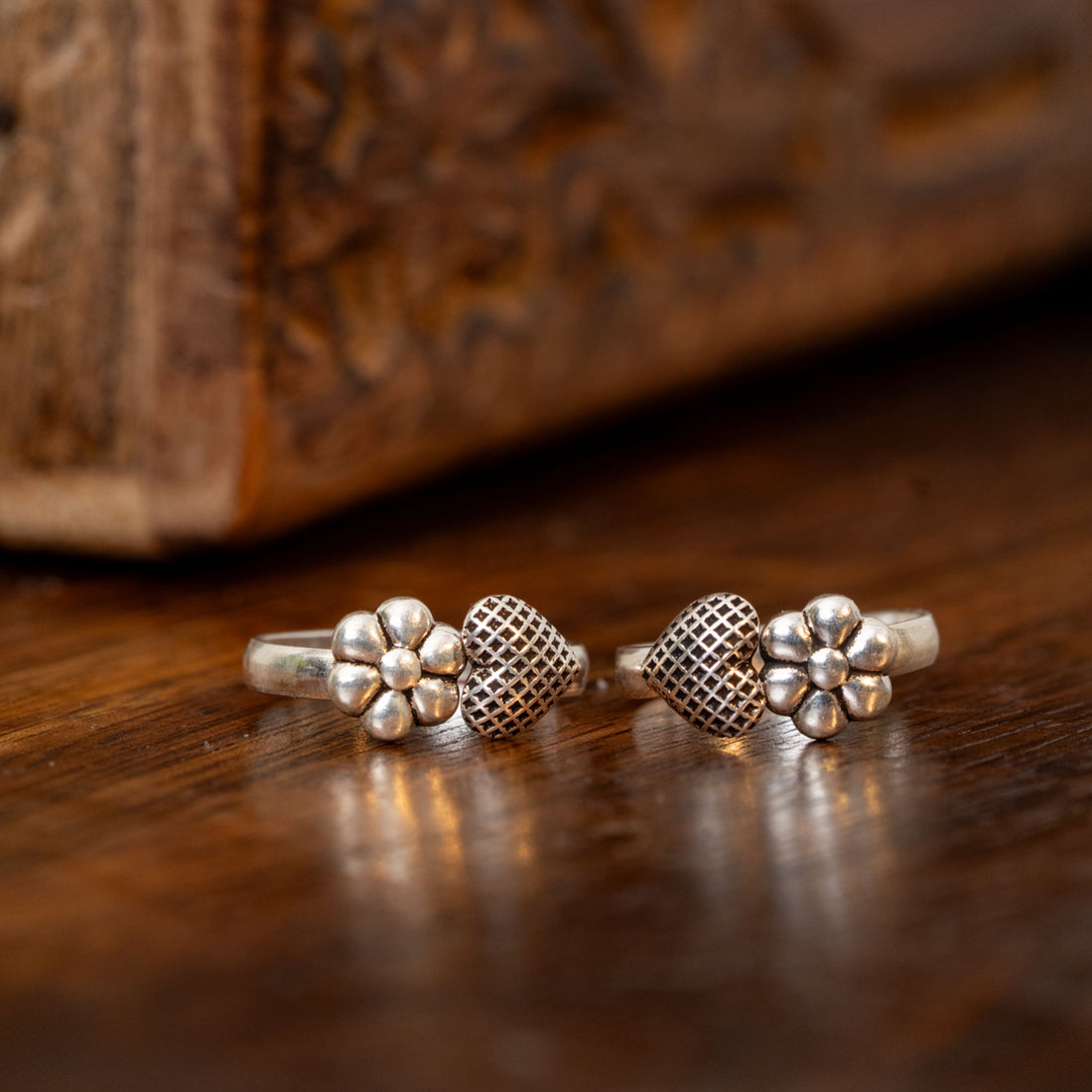 Hrudaya Pushpa Silver Toe Ring