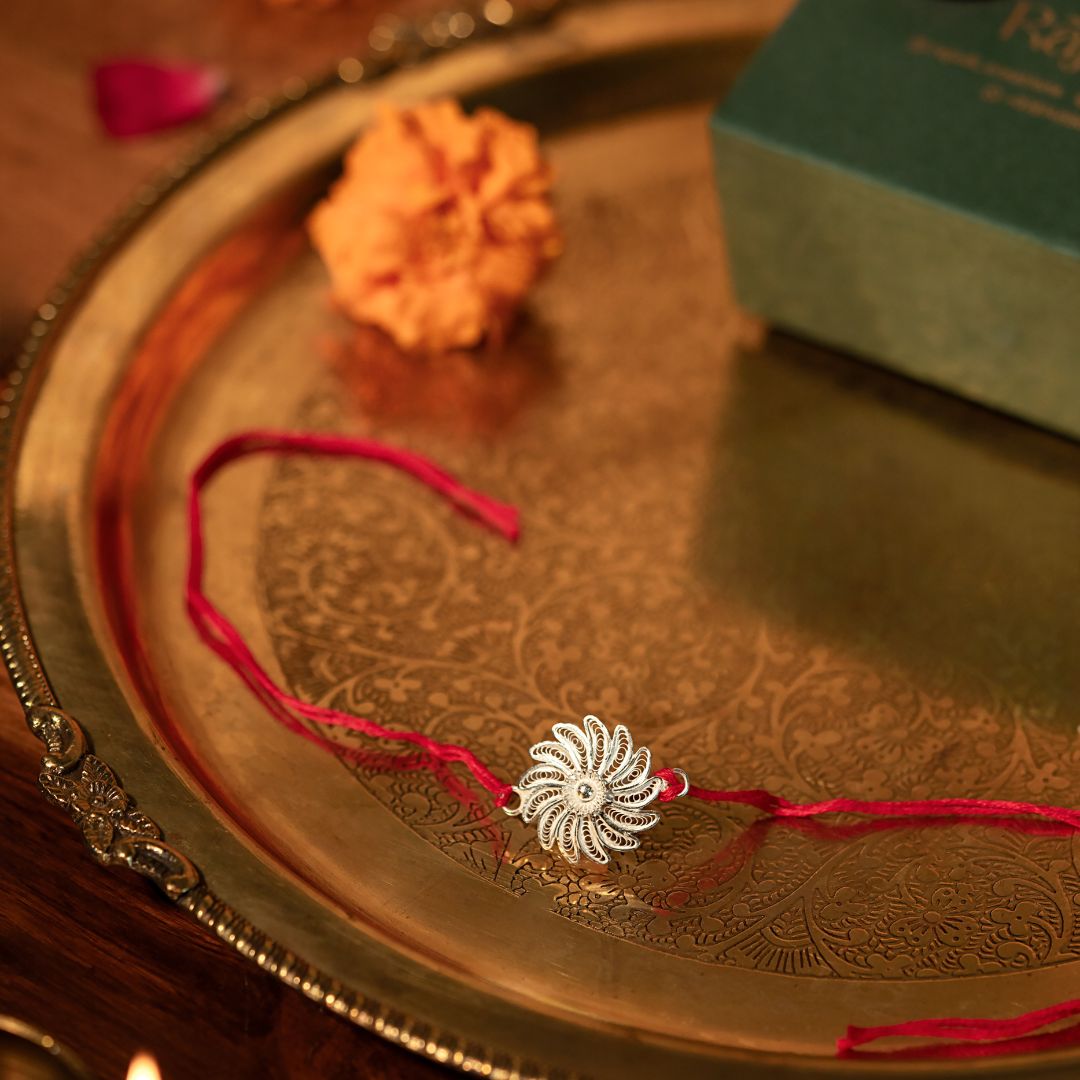 Radiant Swirl Rakhi