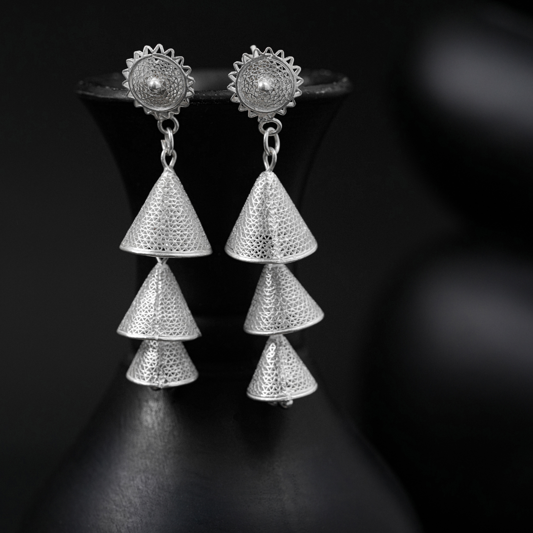 handcrafted Tarakashi filigree 925 silver earrings Odisha India