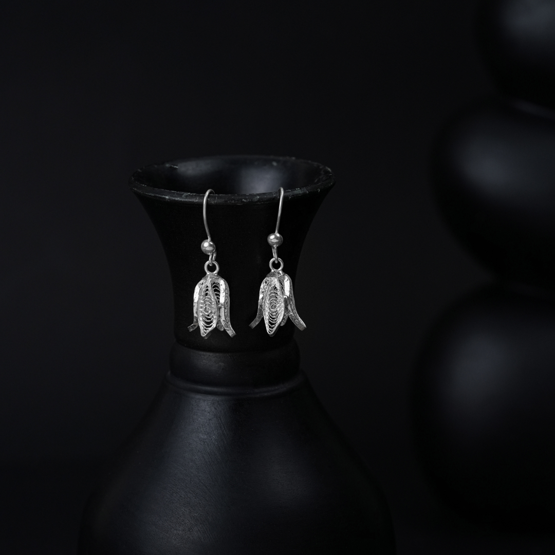 handmade Tarakashi filigree sterling silver earrings India